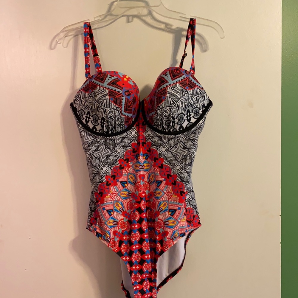 NWT Swimsuits For All One Piece Size 12